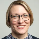 Indra Fiebig arbeitet als Sachbearbeiterin im ifp. Foto: Erol Gurian