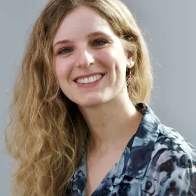 Elisa Schwarz, Referentin am ifp in München