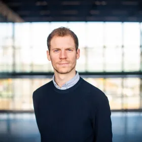 Benedikt Peters, Referent am ifp in München